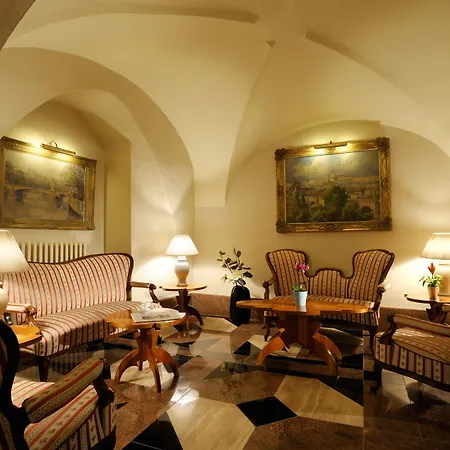 Hotel The Charles 4*