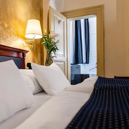 The Charles 4*