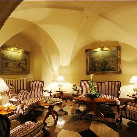 Hotel The Charles
