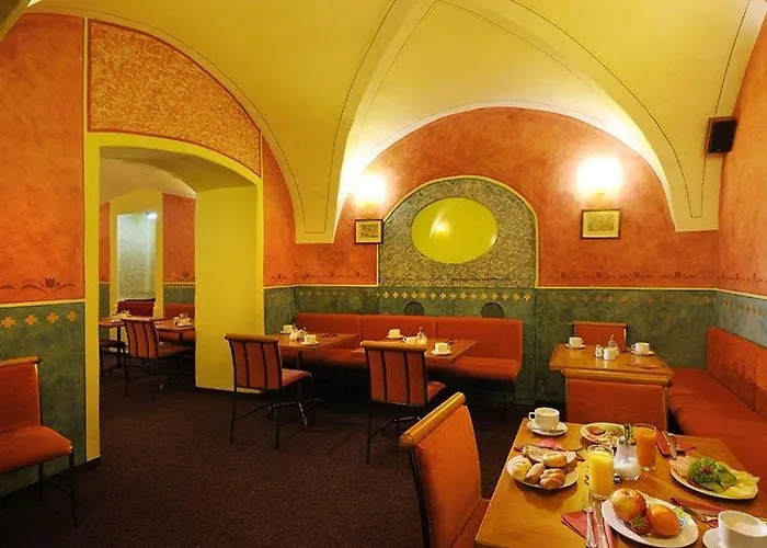 Hotel The Charles 4*